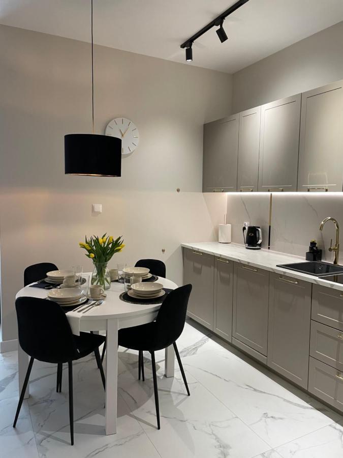 Sunset Resort Apartament Dziesiatka Przy Plazy กชึชโบโว ภายนอก รูปภาพ