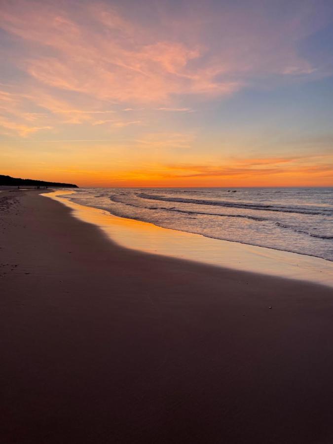 Sunset Resort Apartament Dziesiatka Przy Plazy กชึชโบโว ภายนอก รูปภาพ
